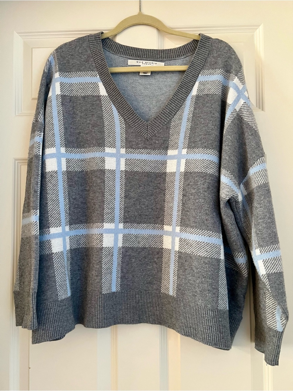 Max Studio Gray Plaid V-Neck Sweater with Light Blue and White